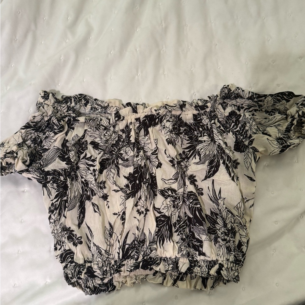 PacSun Black and White Floral Blouse